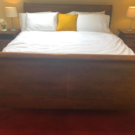 Railway Avenue Rooms Clifden Esterno foto