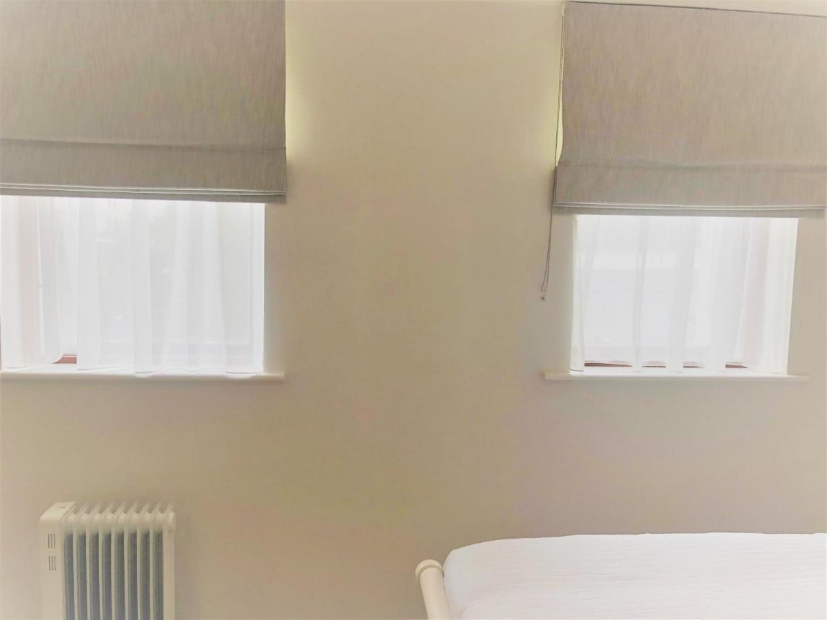 Railway Avenue Rooms Clifden Esterno foto